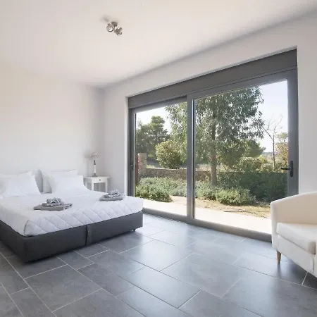 بيت للعطل Holiday Home In Porto Heli For 6 Guests